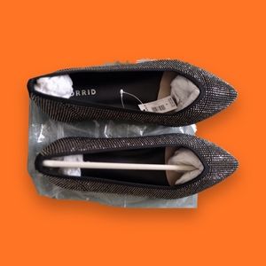 Torrid. Embellished Knit Flat (WW)